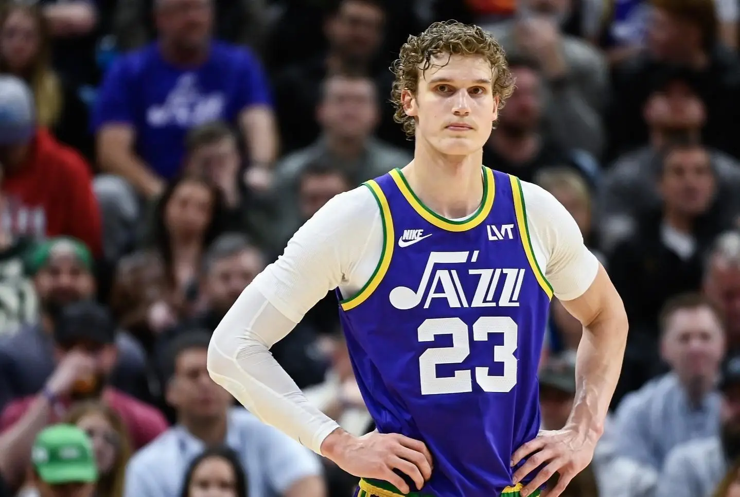 九游app下载 - 达拉斯独行侠迎德甲关键赛，集结日调整名单，气氛紧张，临场指挥获称赞