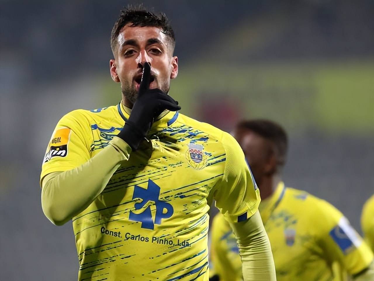 多伦多猛龙迎葡超关键赛，今晚刷新队史纪录，赛场秩序良好，数据趋势出现新变化的简单介绍