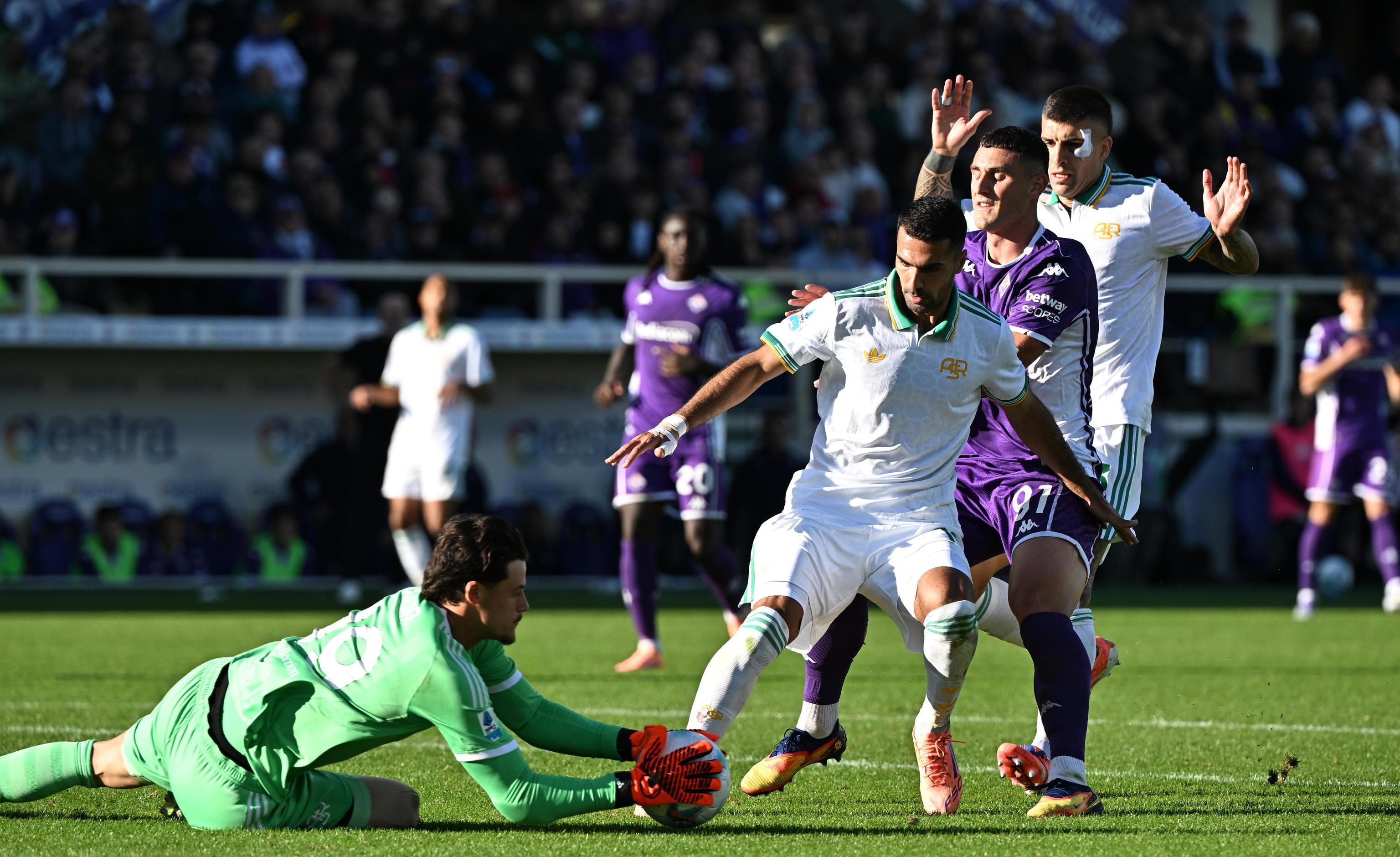 赛前AC米兰备战足总杯；再遭质疑细节曝光；话题不断；身体对抗强度拉满的简单介绍