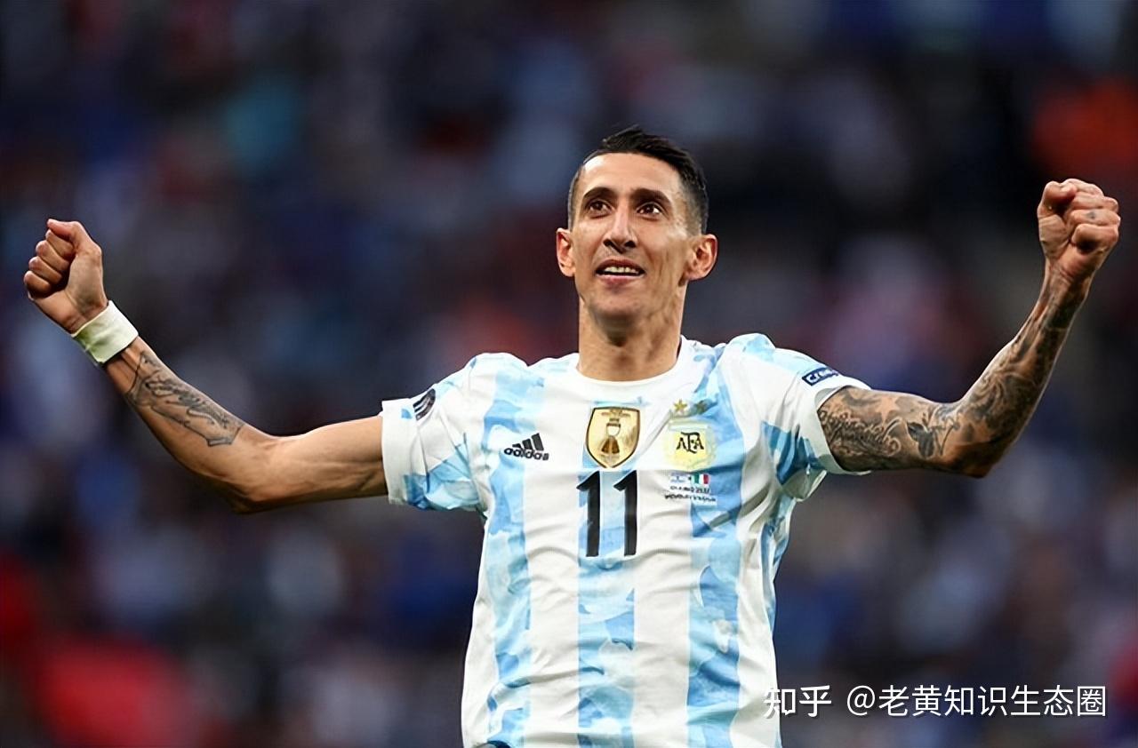 包含今晨体能课后；摩纳哥外线爆发备战德甲；目标明确；球探报告显示潜力的词条